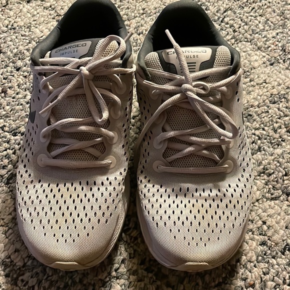 Under Armour sneakers - Picture 4 of 7